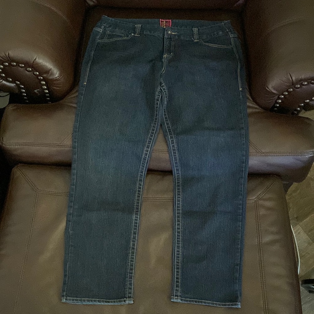 🎉SALE🎉Torrid Dark Wash Straight Leg Jeans size 20